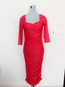 NEW WITH TAGS BODYCON DRESS