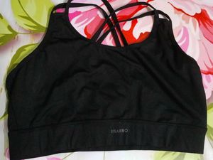 (1098)USA Pro Black Sports Bra