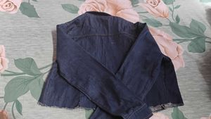 Denim Cropped Jacket💙