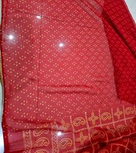 Beautiful Red Bandhani Saree With Amazing Work