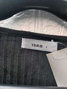 New with tag Korean pinterest Stylish Black Knit T