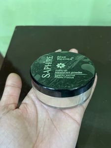 Make up translucent powder
