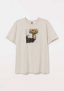 H&amp;M Ariana Grande Graphic Tee