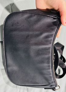 H&amp;m Black Handbag with Coin Purse