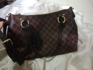Price Drop LV Damier Canvas Lymington Ba