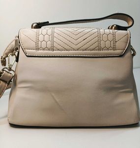 SLING BAG MID - SIZE