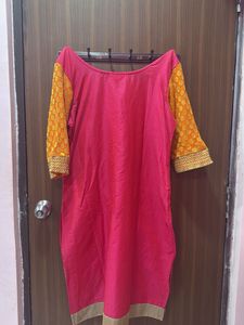 Elegant Pink Embroidered Kurta