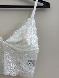 SHEIN Frenchy Casual Lace Ribbon Padded Camisole T