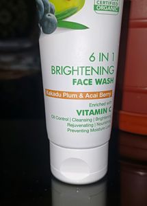 Organic Harvest 6-in-1 Brightening Face Wash