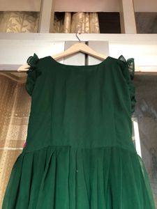 Green Floral Embroidered Gown💗💗💗💗