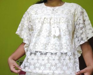 Off-White Lace Top with Front Tie Knot | Size 40 |