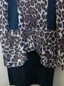black bodycon dress