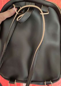 Black Backpack &amp; Mobile Sling Bag For Women