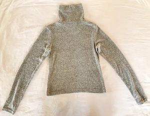 Zara youth small long sleeve turtle neck Grey