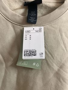 H&amp;M Sweatshirt