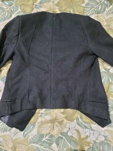 Trendy Black Crop Coat for Women