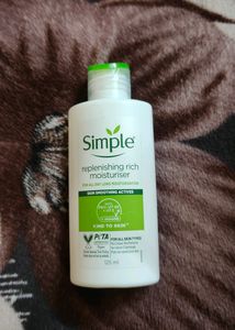 Simple Replenishing Rich Moisturiser