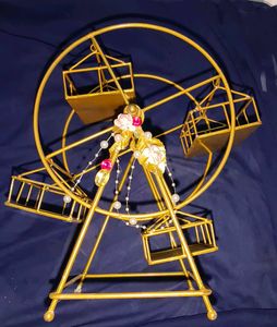 Golden Metal Giant Wheel Home Decor