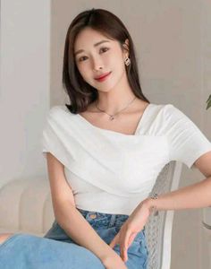 Chic White Top