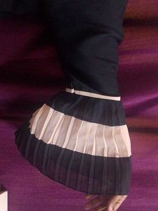 Elegant Black &amp; Beige burkha