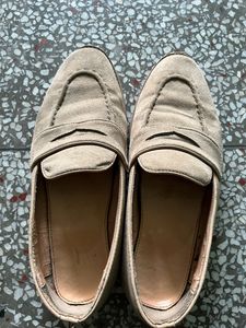 Sued leather camel loafers 9 number