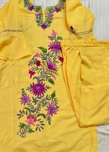 Kashmiri Embroidered Kurta Set