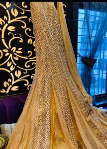 Golden Gown💕