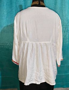 Size M/L🎁Buy 2 Get 1 Free🎁 Embroidered Top