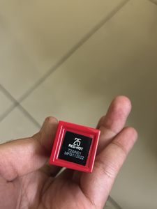 Maybelline Vinyl Ink Lipstick Shade Red Hot
