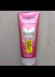Pond&#39;s Bright Beauty Face Wash - Niacinamide