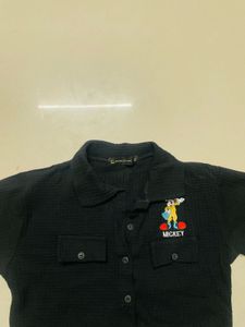 Black stylish crop top