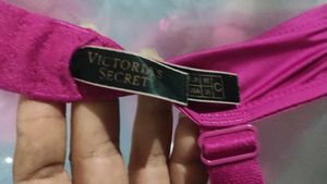 Victoria&#39;s Secret rose color bra