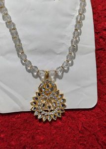 Elegant Crystal Necklace 😻