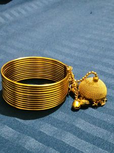 Pretty Party Wear Bracelet