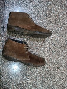 Stylish Suede Leather Boots + Spray Polish