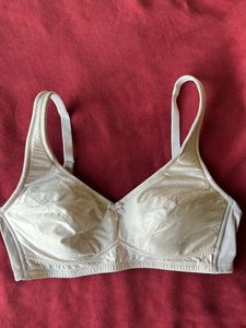 Wonderlove By Westside Soft Padded Tshirt 34C Cotton Bra