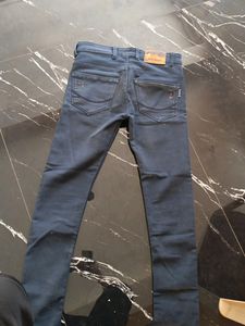 Normal Blue Jeans At Low Price