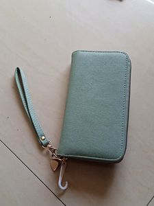New Clutch Without Price Tag