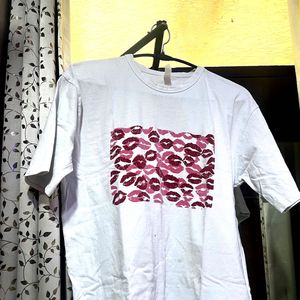 Kiss Print Tee