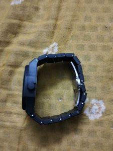 Black Arabian watch  and material: silicone