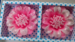 SET OF 2 FLOWER 🌹 CANDLE&#39;S 🕯️