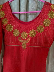 Peach &amp; Gold Embroidered Salwar Kameez