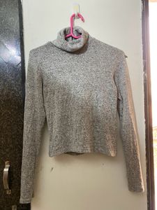 Zara youth small long sleeve turtle neck Grey