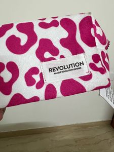 🆕Revolution Makeup Pouch