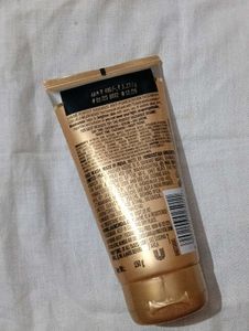 Lakme Perfect Radiance Facewash