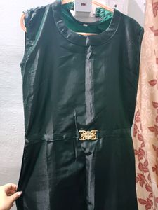 Bottle Green Asthetic Mehendi Wear Gowns For Women