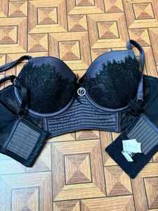 Lace Bra &amp; Panty Set