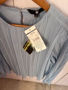 New Fig Bell Sleeve Top With Attached Inner