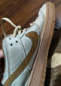 Nike SB Dunk Low