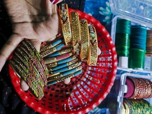 Bangle churi